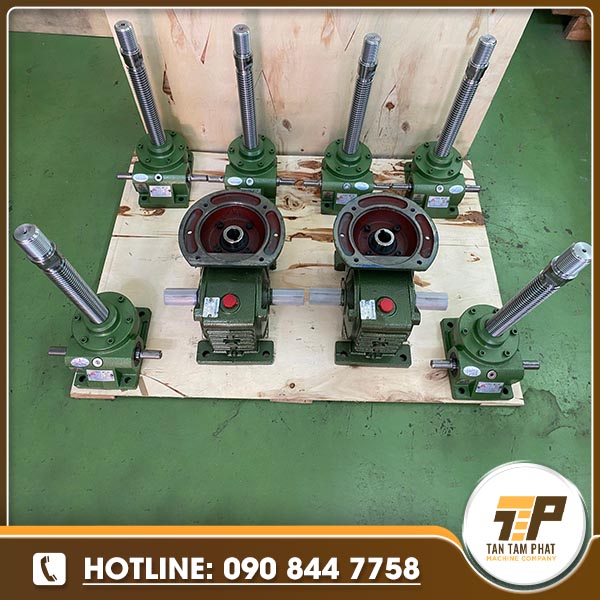 Hộp số giảm tốc vít me nâng hạ Tongrun