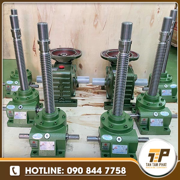 Hộp số giảm tốc vít me nâng hạ Tongrun