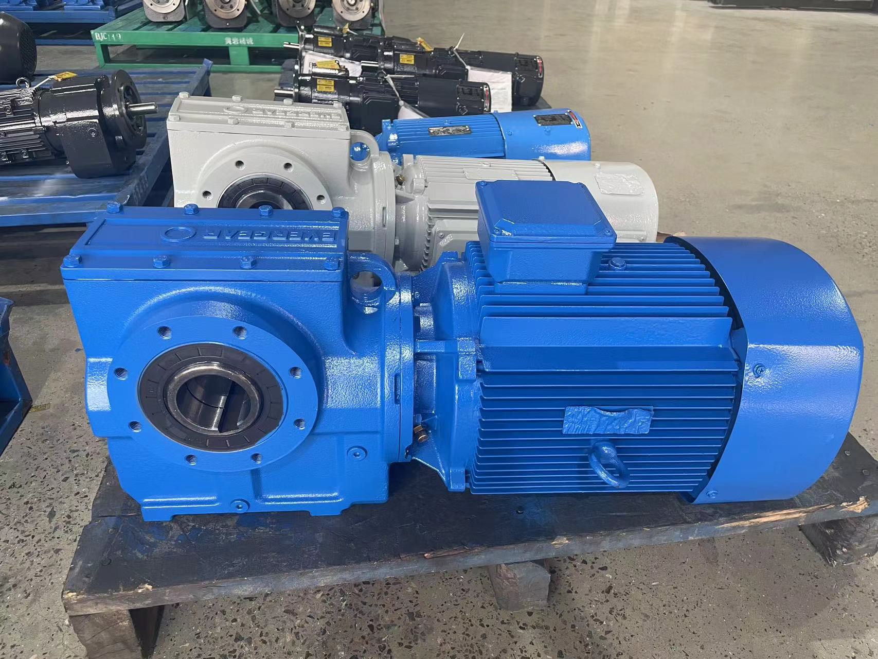 Mô tơ giảm tốc EF- EK